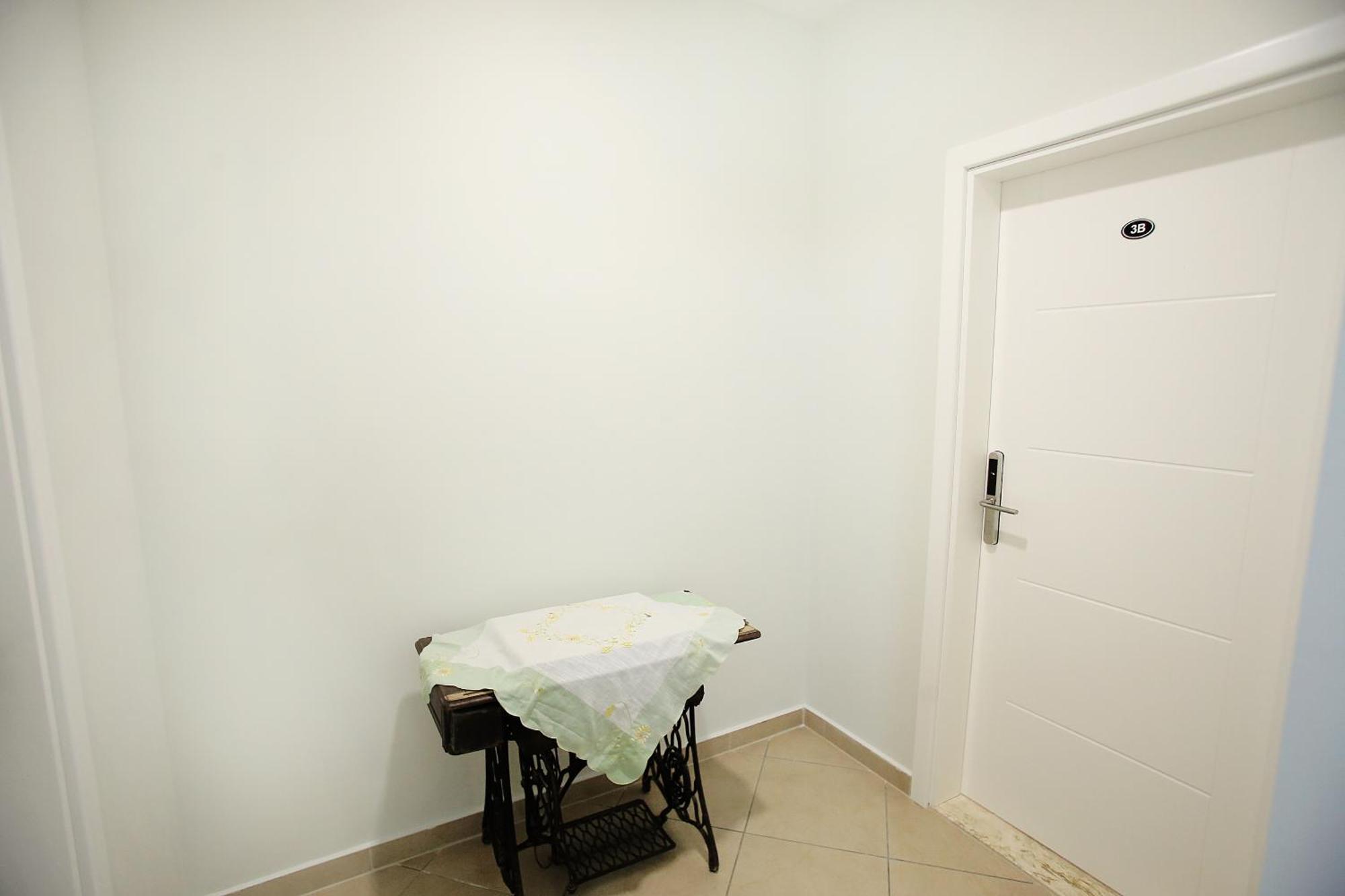 The Met Apartments Durres Bagian luar foto