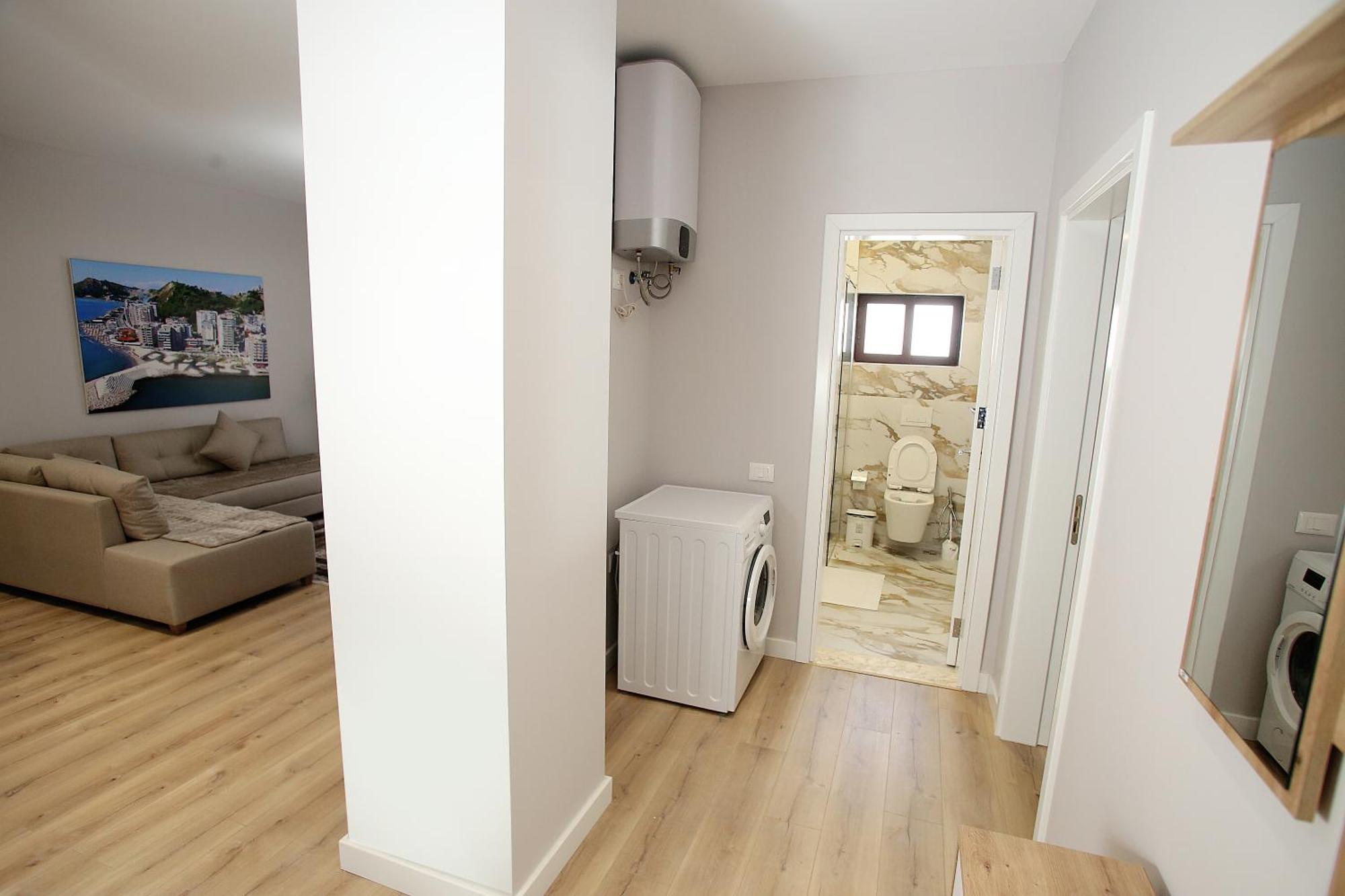 The Met Apartments Durres Bagian luar foto